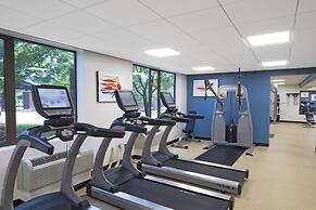 Williamsburg Woodlands Hotel & Suites, an official Colonial Williamsbu