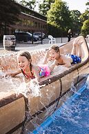 Williamsburg Woodlands Hotel & Suites, an official Colonial Williamsbu