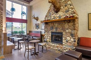 Comfort Inn & Suites Branson Meadows