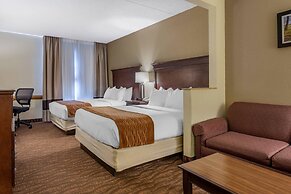 Comfort Inn & Suites Branson Meadows