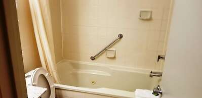 Baymont by Wyndham Montreal Airport