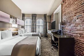 Hu. Hotel
