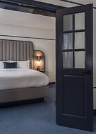 Hu. Hotel