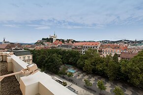 Radisson Blu Carlton Hotel, Bratislava