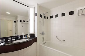 Radisson Blu Carlton Hotel, Bratislava