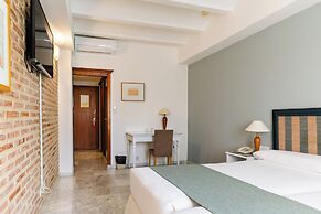 Hotel Ad Hoc Parque Golf