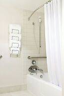 Renaissance Newark Airport Hotel