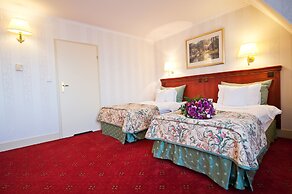 MCC Mazurkas Conference Centre & Hotel