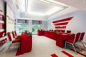 MCC Mazurkas Conference Centre & Hotel