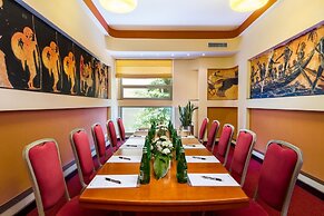 MCC Mazurkas Conference Centre & Hotel