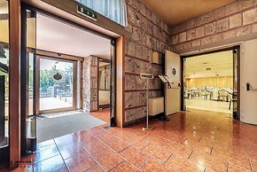 Garden Hotel