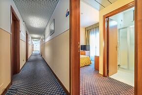 Garden Hotel