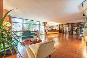 Garden Hotel