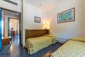 Garden Hotel