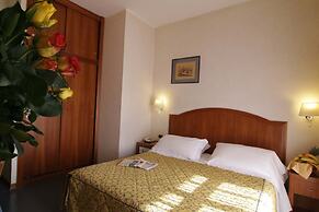 Garden Hotel