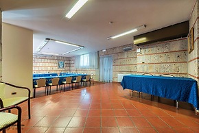 Garden Hotel