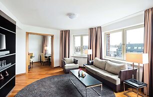 Lindner Hotel Frankfurt Main Plaza, part of JdV by Hyatt