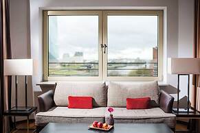 Lindner Hotel Frankfurt Main Plaza, part of JdV by Hyatt