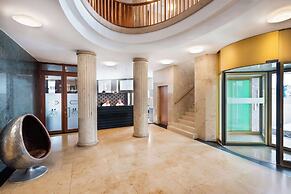 Lindner Hotel Frankfurt Main Plaza, part of JdV by Hyatt