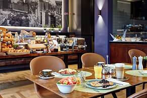 Lindner Hotel Frankfurt Main Plaza, part of JdV by Hyatt