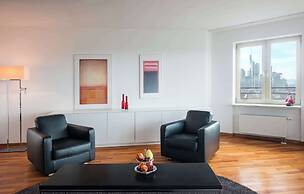 Lindner Hotel Frankfurt Main Plaza, part of JdV by Hyatt