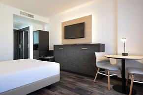 Hotel Cádiz Paseo del Mar Affiliated by Meliá