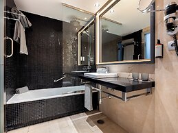 Hotel Cádiz Paseo del Mar Affiliated by Meliá