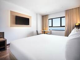 Hotel Cádiz Paseo del Mar Affiliated by Meliá