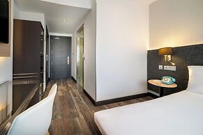 Hotel Cádiz Paseo del Mar Affiliated by Meliá