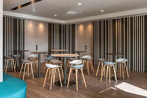 Hotel Cádiz Paseo del Mar Affiliated by Meliá