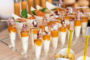 Hotel Cádiz Paseo del Mar Affiliated by Meliá