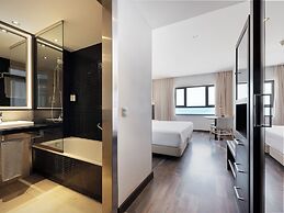 Hotel Cádiz Paseo del Mar Affiliated by Meliá