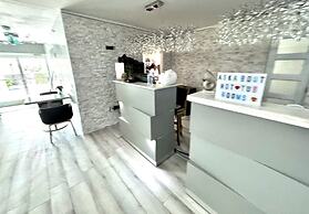 Ocean Sands Beach Boutique Inn - 1 Acre Private Beach