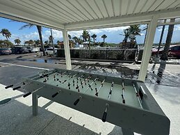 Ocean Sands Beach Boutique Inn - 1 Acre Private Beach