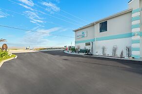 Ocean Sands Beach Boutique Inn - 1 Acre Private Beach