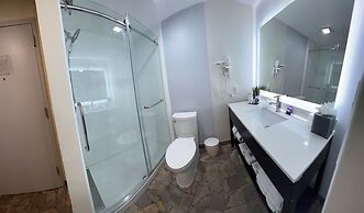 Ocean Sands Beach Boutique Inn - 1 Acre Private Beach