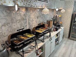 Ocean Sands Beach Boutique Inn - 1 Acre Private Beach