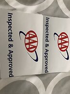 Ocean Sands Beach Boutique Inn - 1 Acre Private Beach