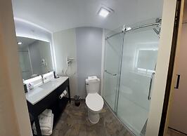 Ocean Sands Beach Boutique Inn - 1 Acre Private Beach