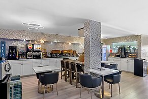 Ocean Sands Beach Boutique Inn - 1 Acre Private Beach