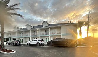 Ocean Sands Beach Boutique Inn - 1 Acre Private Beach