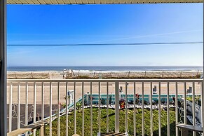 Ocean Sands Beach Boutique Inn - 1 Acre Private Beach