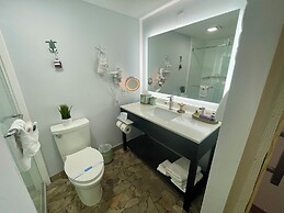 Ocean Sands Beach Boutique Inn - 1 Acre Private Beach