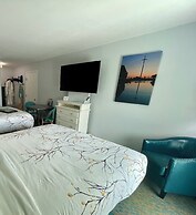 Ocean Sands Beach Boutique Inn - 1 Acre Private Beach