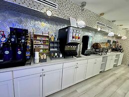 Ocean Sands Beach Boutique Inn - 1 Acre Private Beach