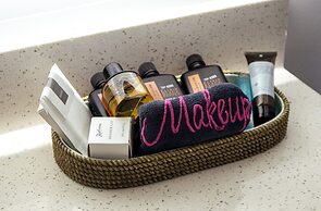 Ocean Sands Beach Boutique Inn - 1 Acre Private Beach