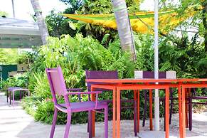 Almond Tree Inn Hotel - Adults Only