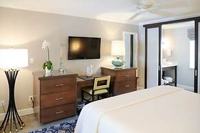 Almond Tree Inn Hotel - Adults Only