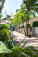 Almond Tree Inn Hotel - Adults Only