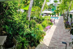 Almond Tree Inn Hotel - Adults Only